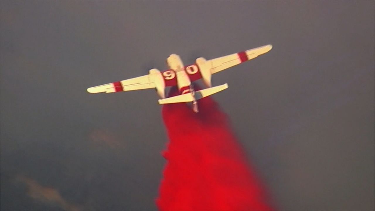 What Do You Know About the Red Liquid Planes Drop on Fires?