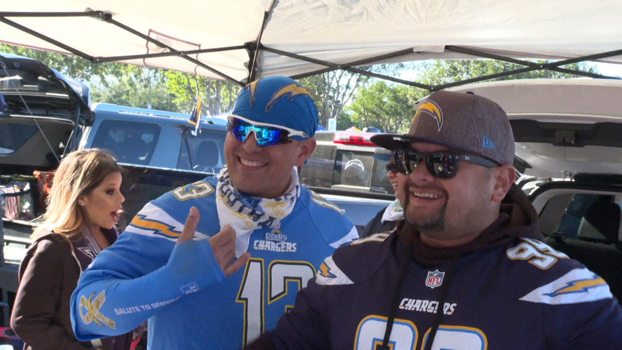 Chargers Ready to Claim Their Territory (and Fans) in Los Angeles