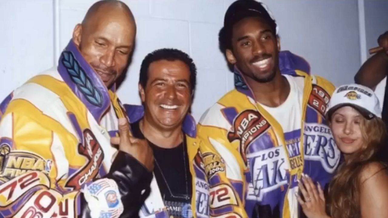 2001 lakers championship jacket