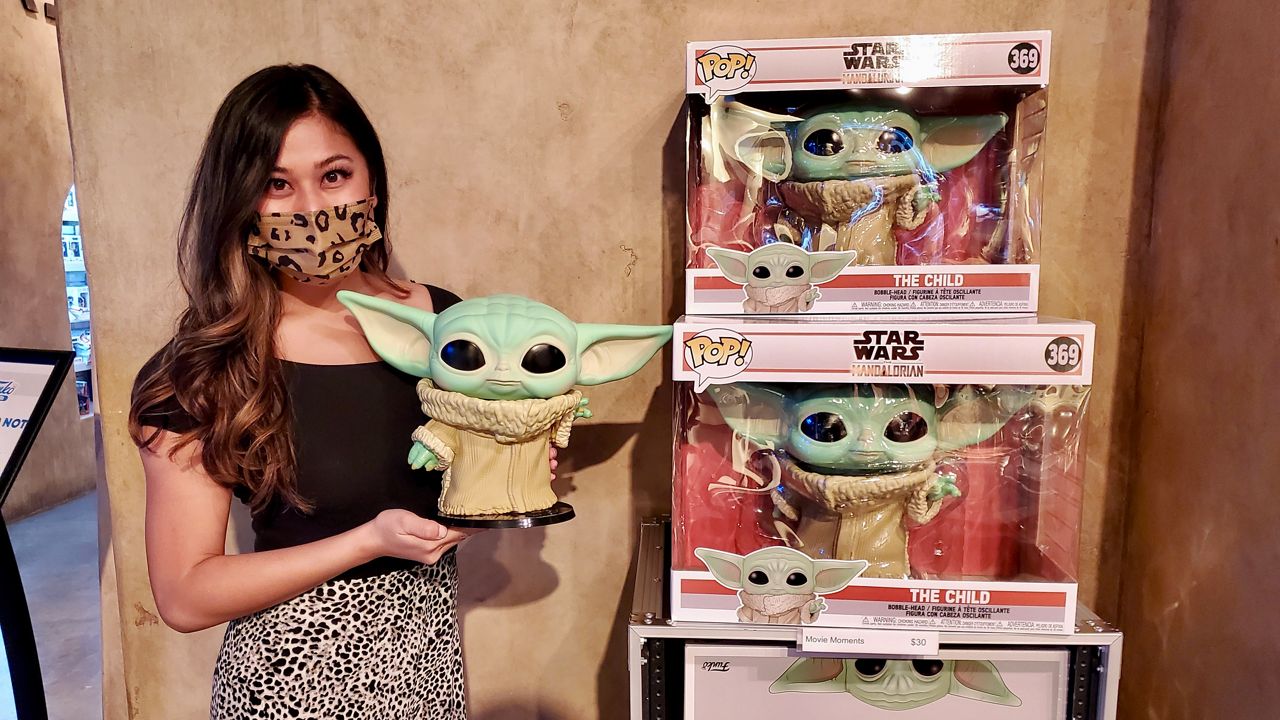 Sellout Baby Yoda (@DodgersBabyYoda) / X