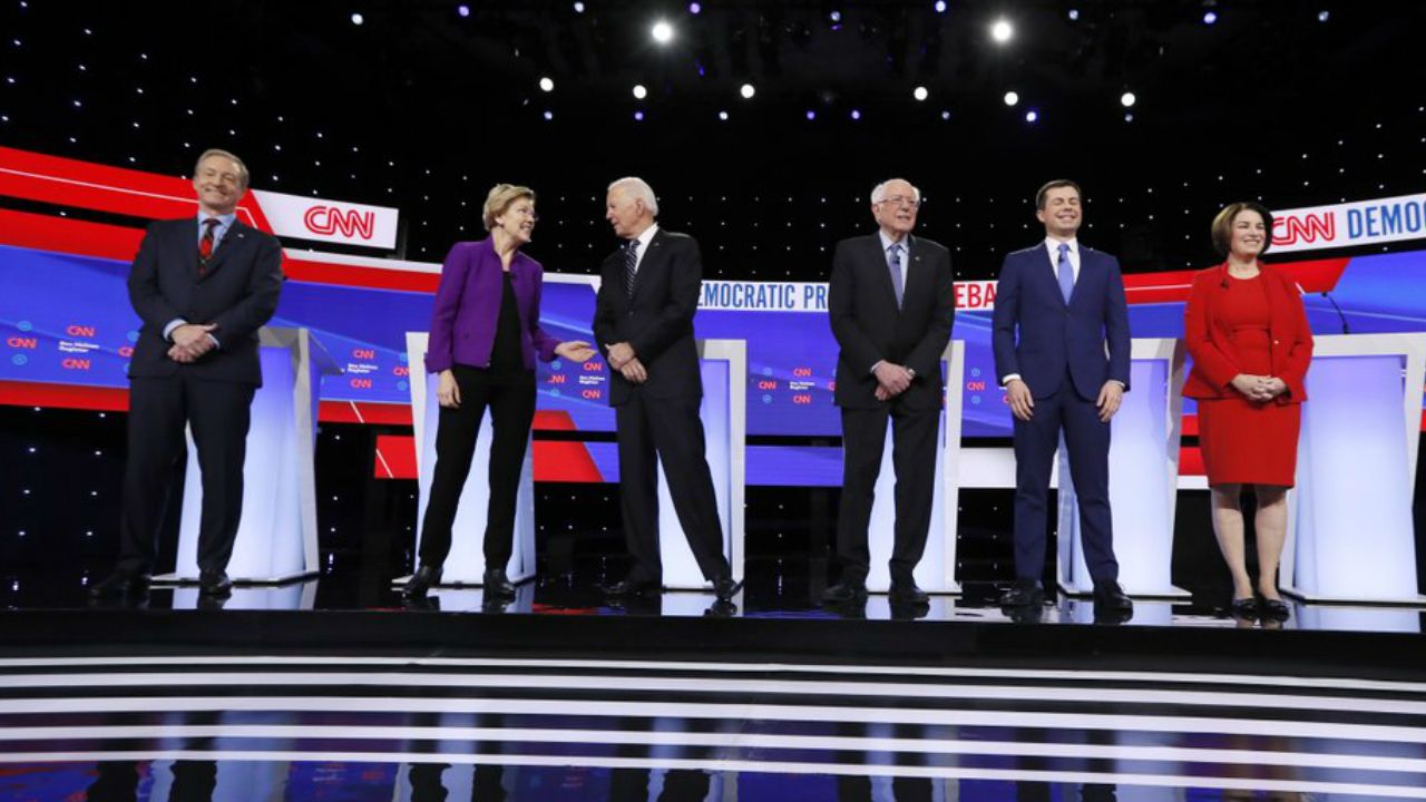 Democratic debate stage with 6 candidates