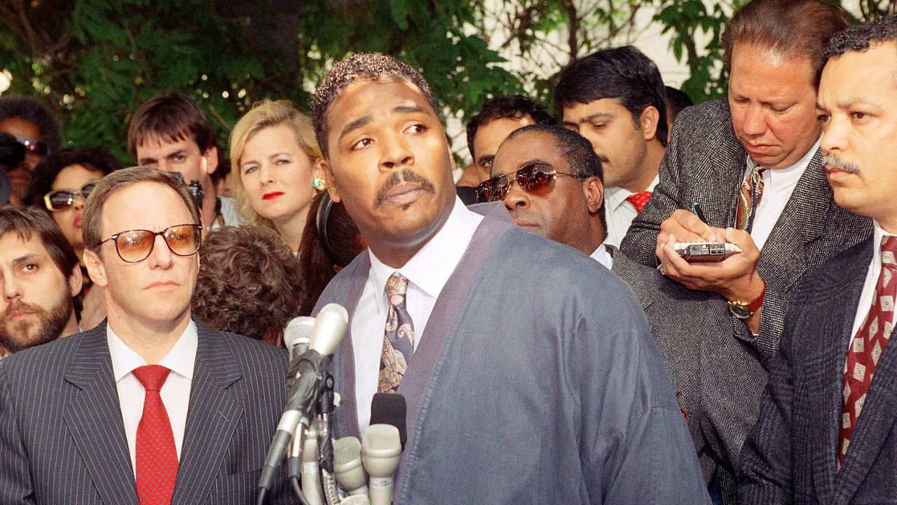 Rodney King makes a statement at a Los Angeles news conference, asking for an end to violence on May 1, 1992. (AP Photo/David Longstreath)