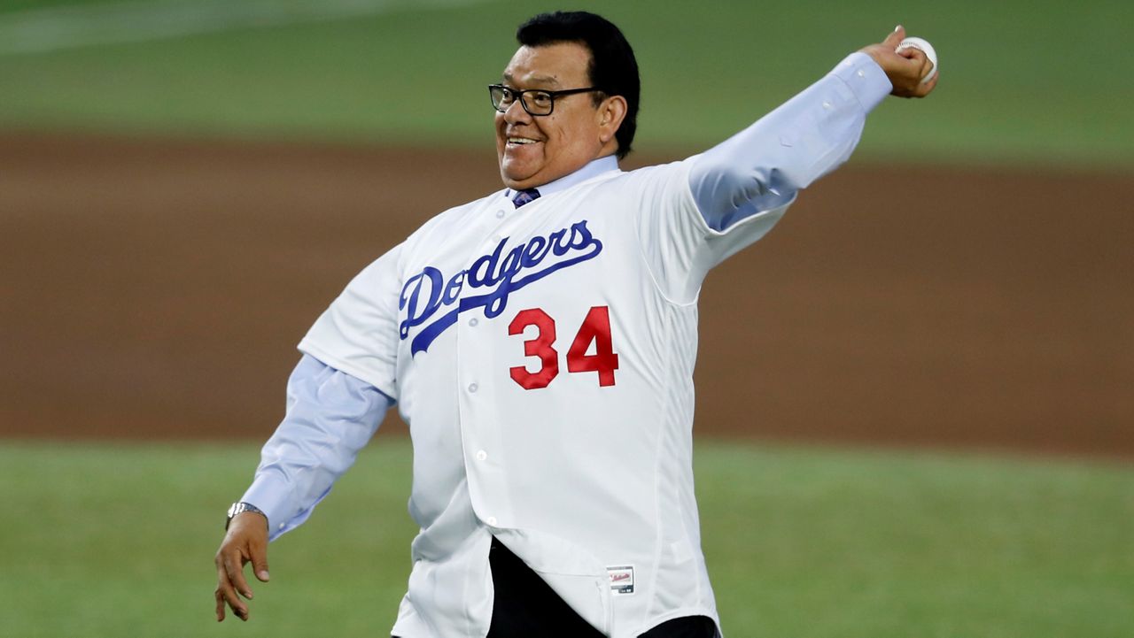 Fernandomania' lives again at Dodger Stadium with retirement of Valenzuela's  jersey