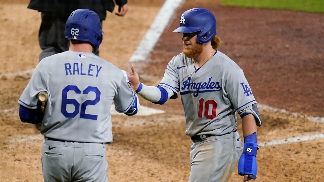 David Price earns 1st regular-season save in Dodgers' win