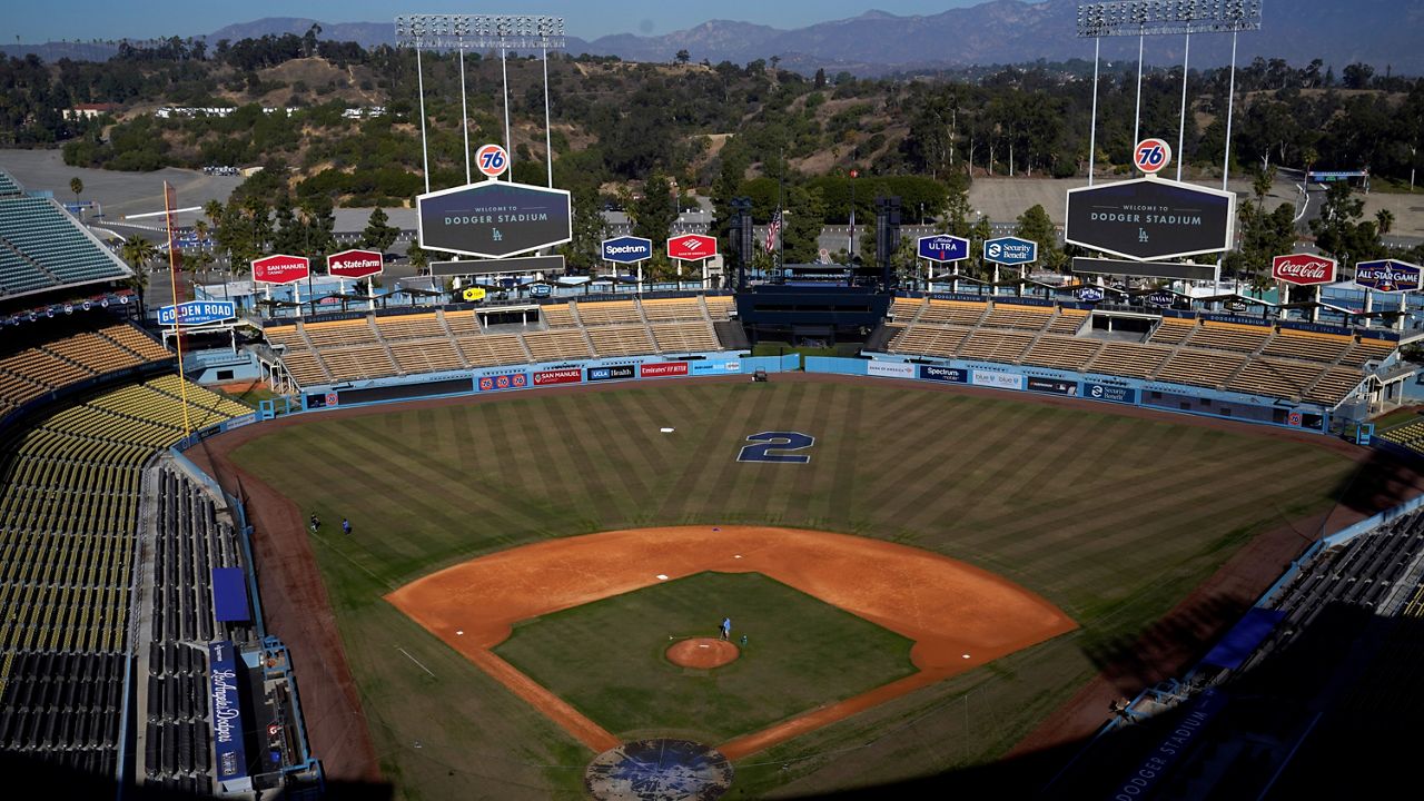 Dodger Stadium to return to full capacity June 15