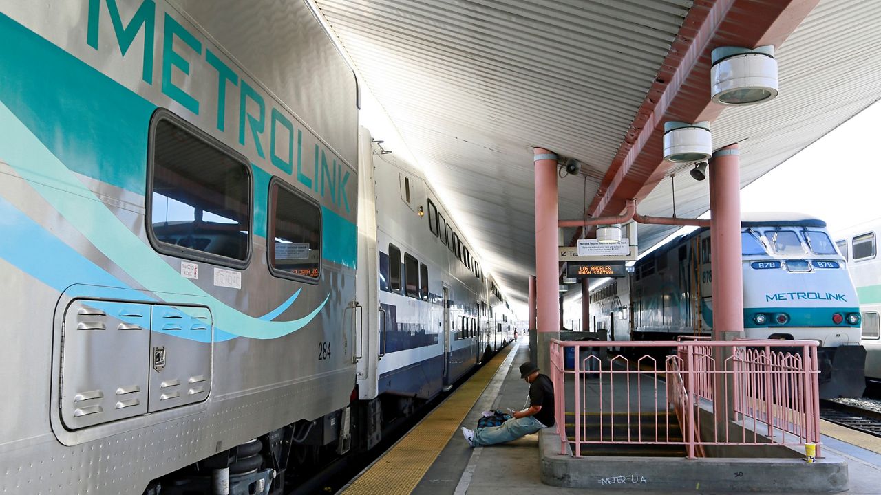 Metrolink service disruption Orange County line, Inland Empire-Orange County freight rail labor negotiation