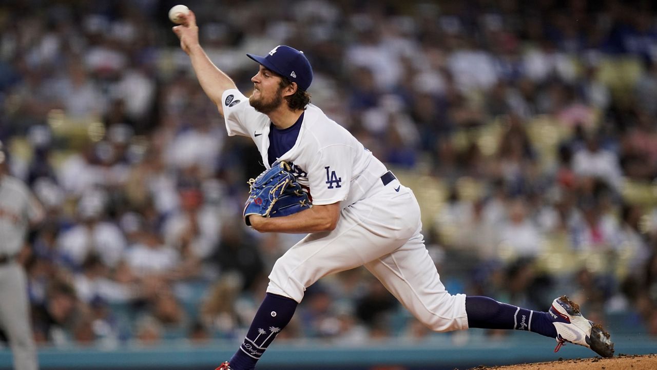 Kershaw sets Dodgers' K mark, 04/30/2022