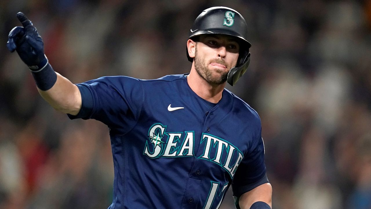 Seattle Mariners on X: MITCH HANIGER WALKS IT OFF. MARINERS WIN