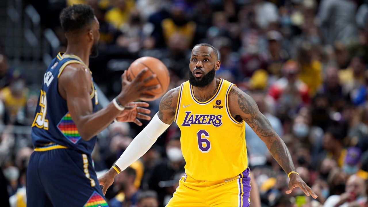 Russell Westbrook drops triple-double in Lakers' blowout win vs