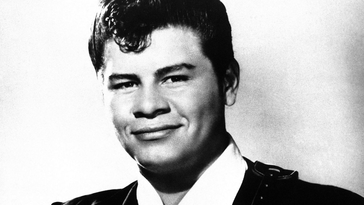 Pacoima post office renamed for Ritchie Valens