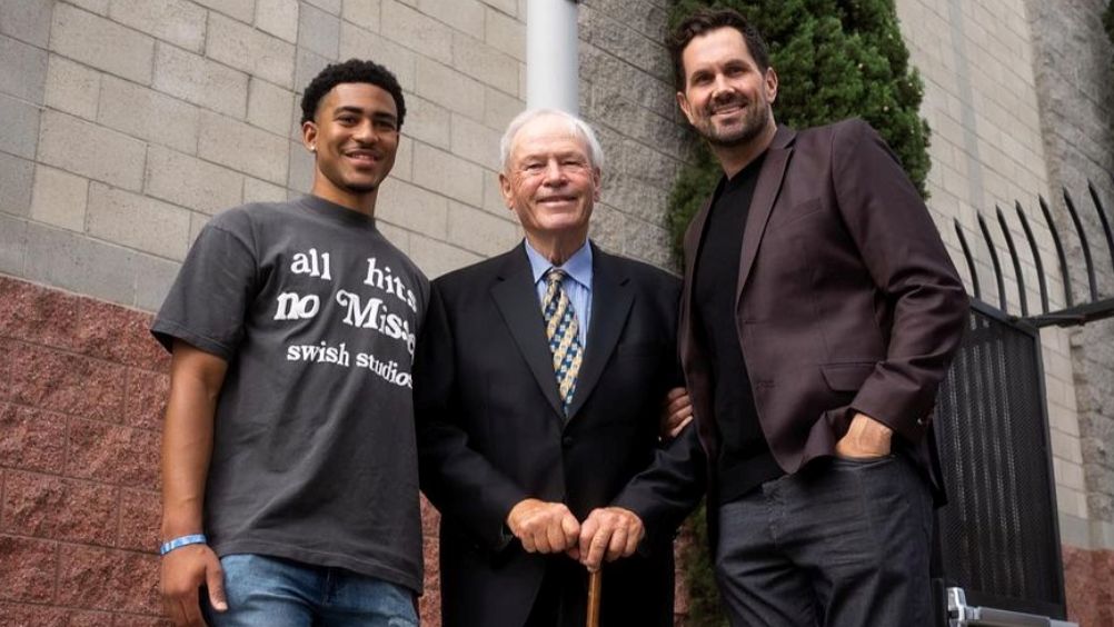 Mater Dei celebrates return of all 3 Heisman Trophy winners