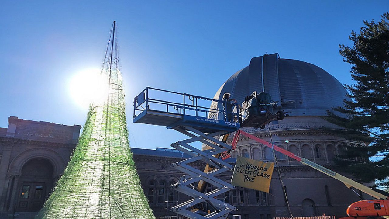 yerkes-observatory-building-world-s-largest-glass-tree