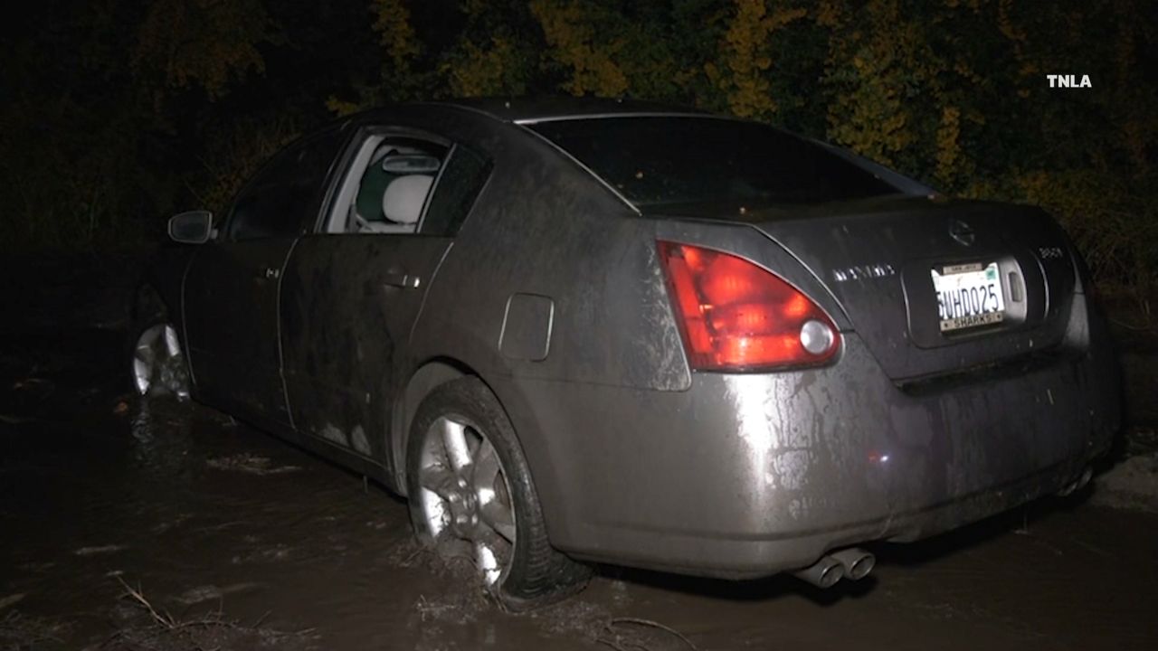 Multiple Vehicles Stuck In Lake Hughes area Mudslide
