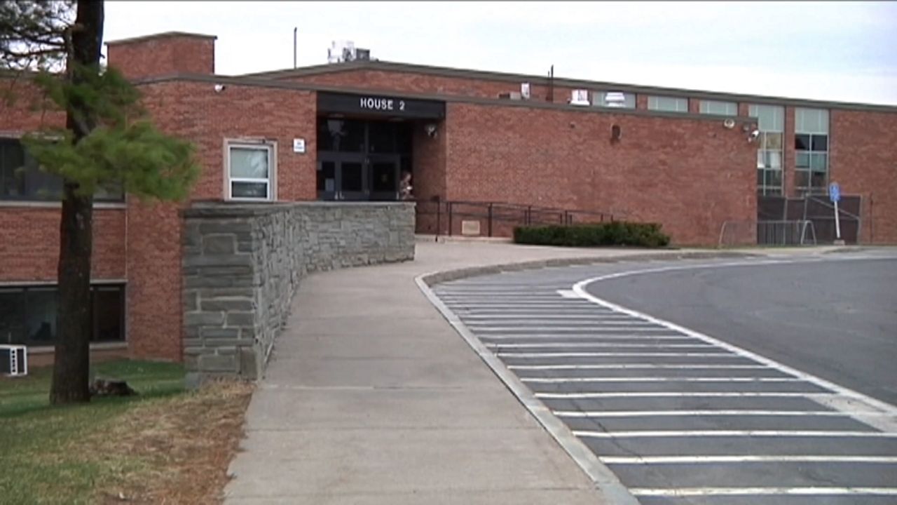 Outside one of the Columbus City Schools (Spectrum News)