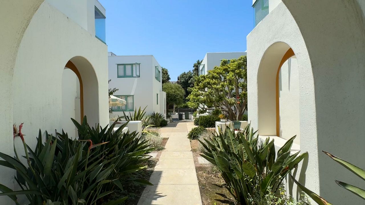 A view of architect Irving Gill's Horatio Court West in Santa Monica. (Spectrum News/Kristopher Gee)