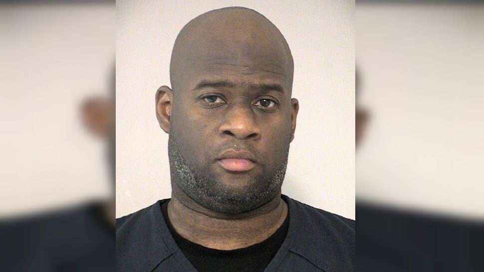 Vince Young appears in this mugshot. (Credit: Fort Bend County Sheriff's Office)