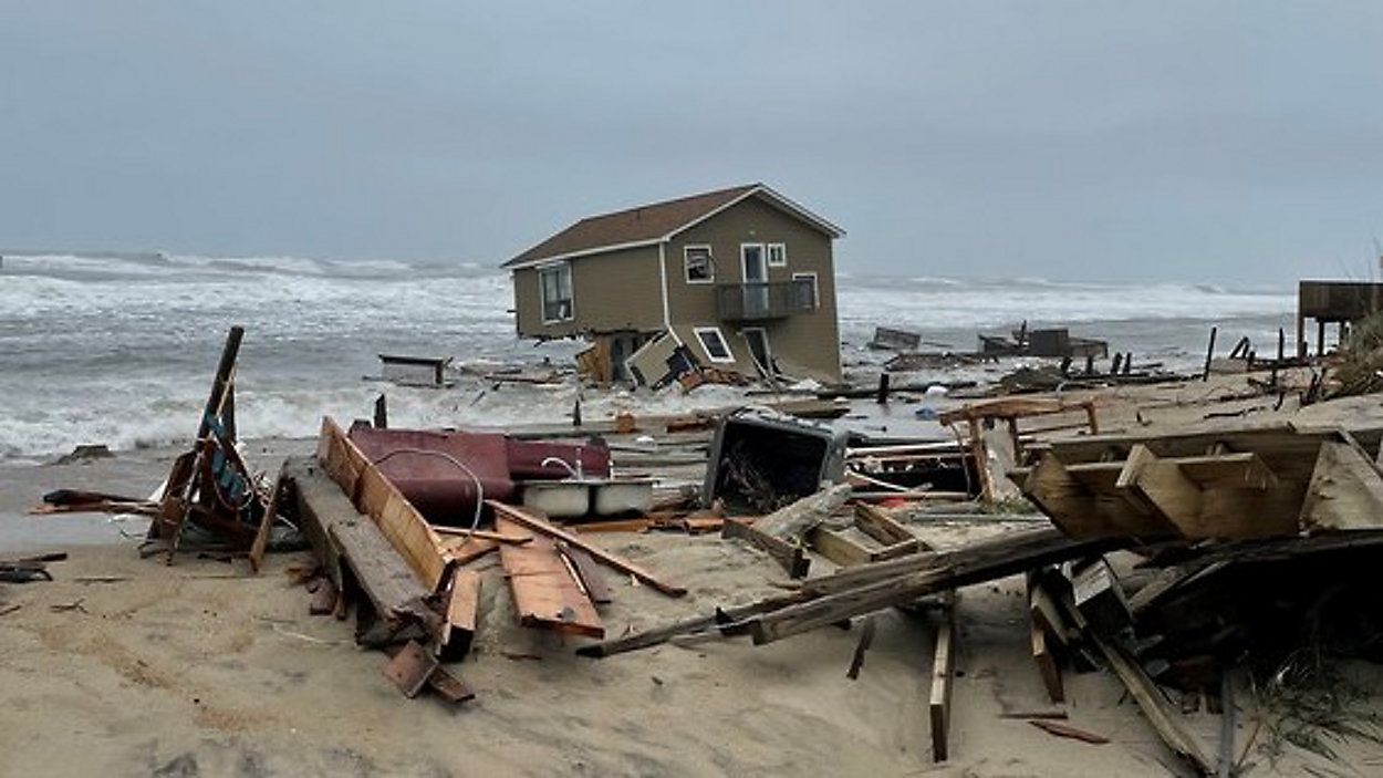 A second home collapsed at Cape Hatteras National Seashore and more structures may fall (Credit: Cape Hatteras National Seashore)