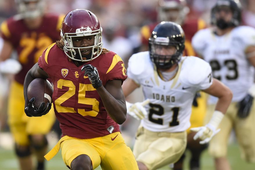 USC RB Ronald Jones II rushed for over 3,600 yards in three seasons with the Trojans. (AP PHOTO)