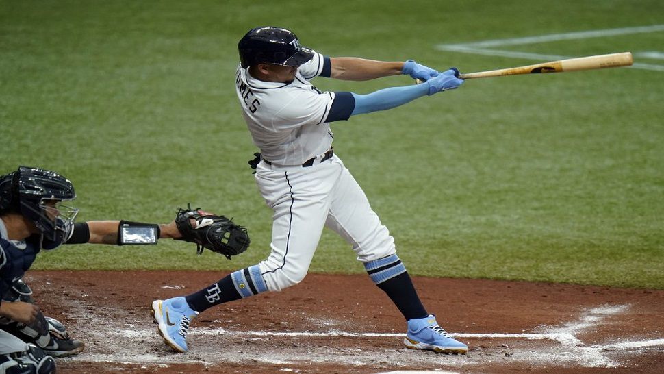 Rays hit five home runs in seventh straight win