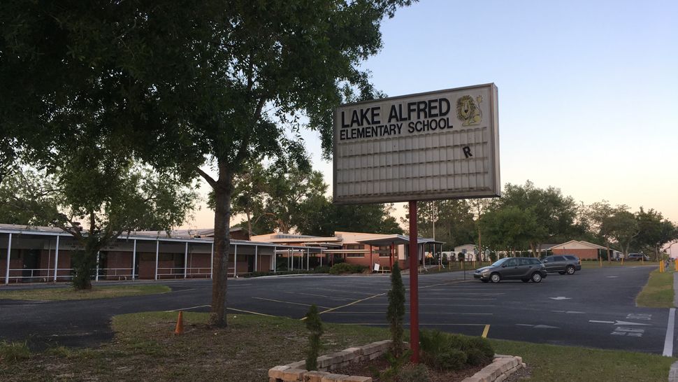Lake Alfred Elementary School in Lake Alfred, Florida. (Laurie Davison, staff)