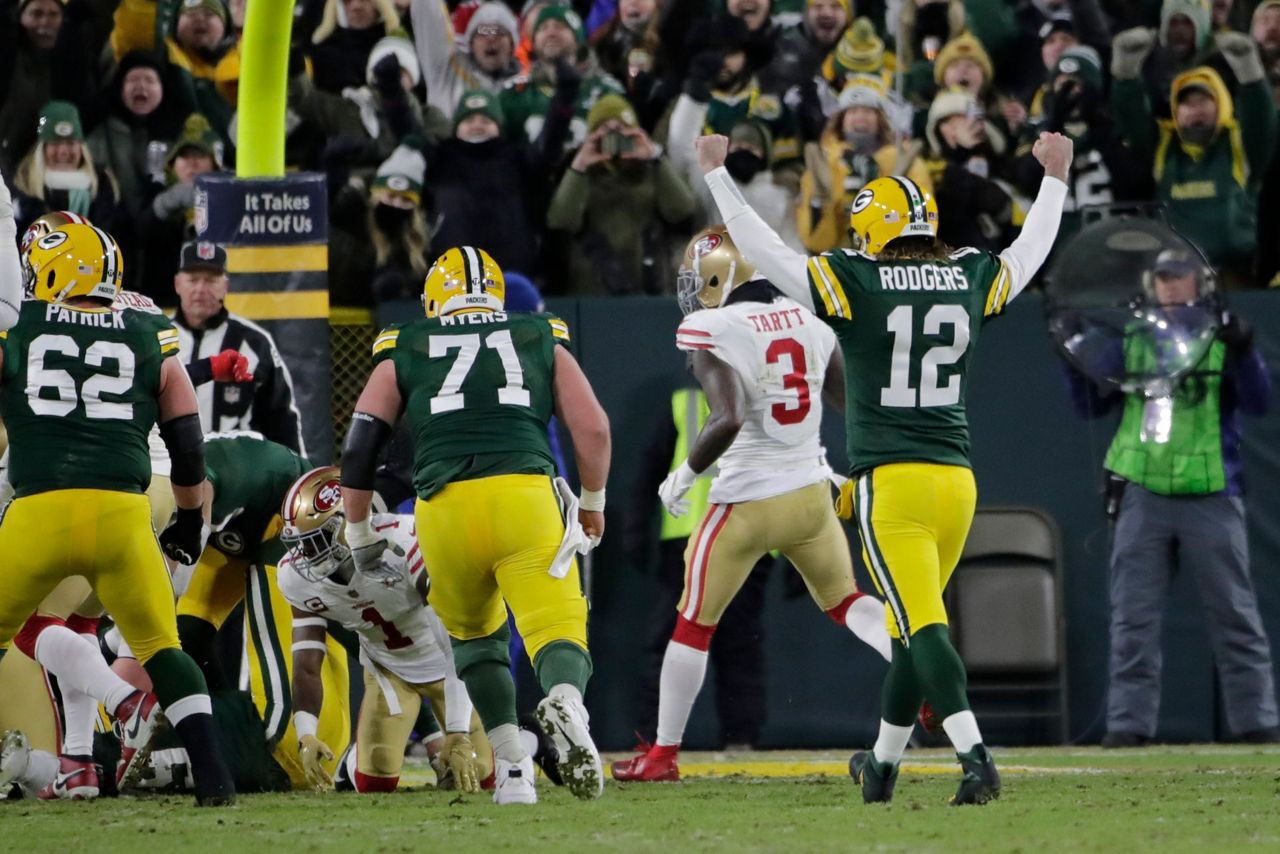 Joe Burrow can hit first ever quarterback Triple Crown with Super