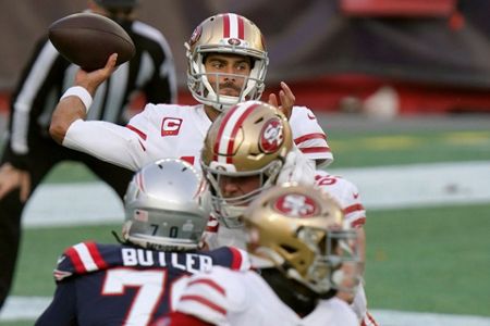 Wilson has 3 TDs before injury, 49ers crush Patriots 33-6