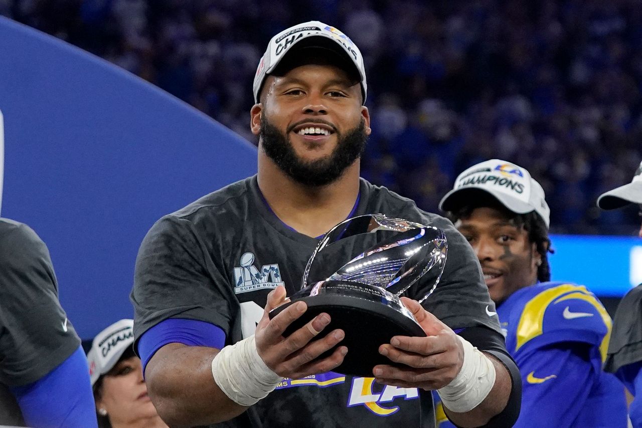 Rams determined to turn Aaron Donald into a Super Bowl champ