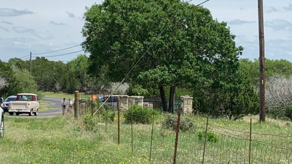 Scene near the area where the plane crashed in Kerrville killing 6 people on April 22, 2019. (Spectrum News)