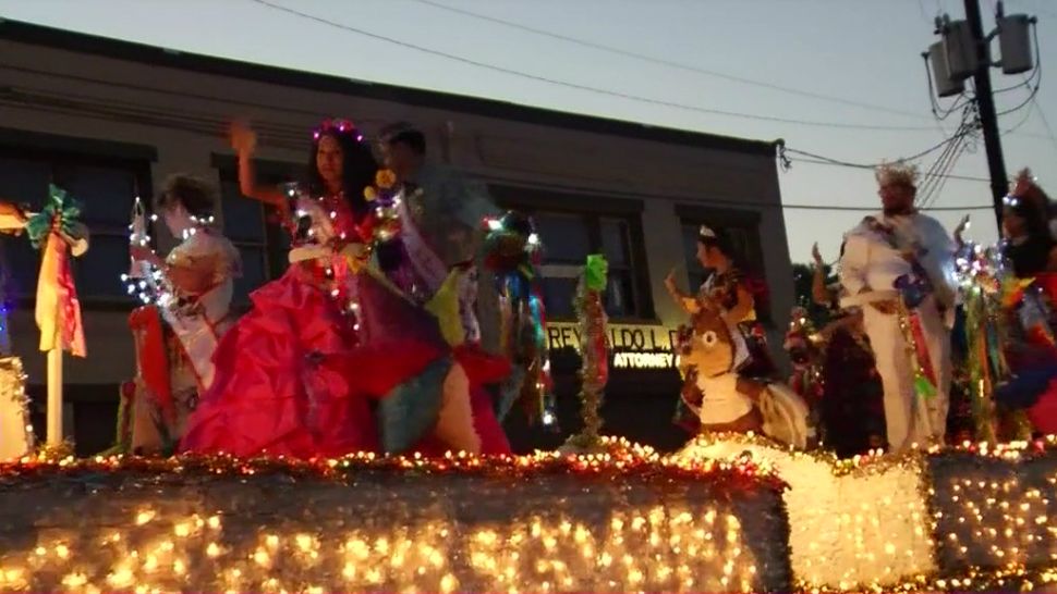 Thousands turn out for Fiesta Flambeau Parade