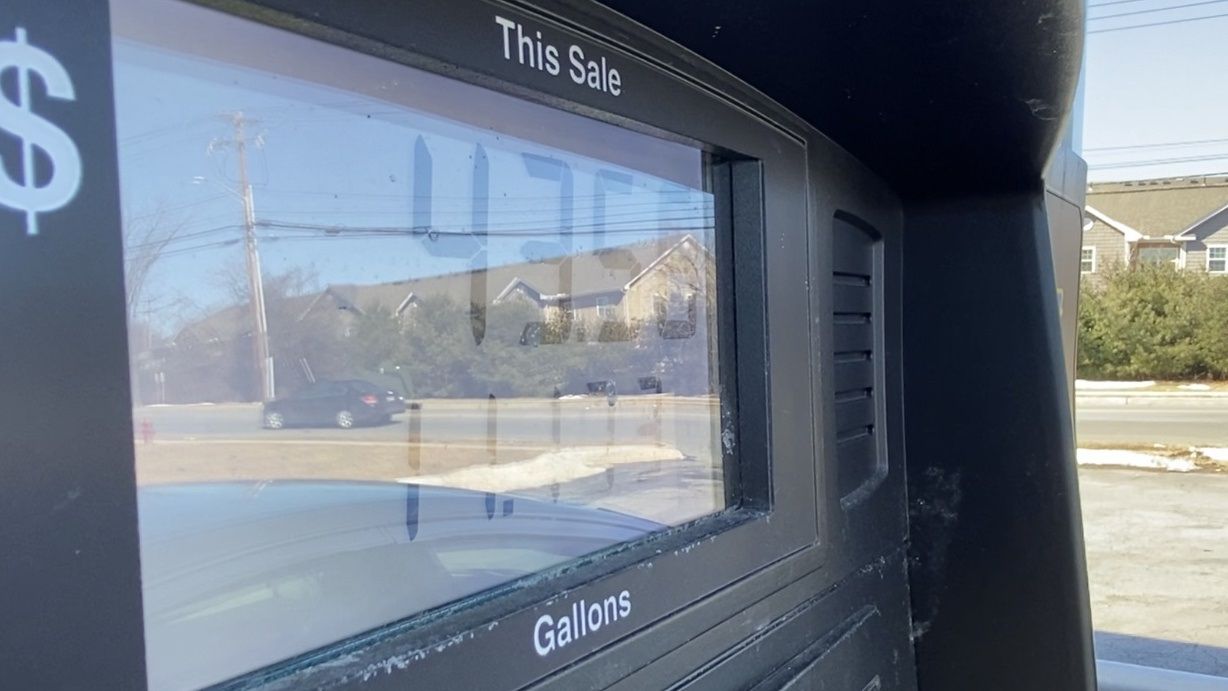 Drivers make life changes as gas hits $4 a gallon