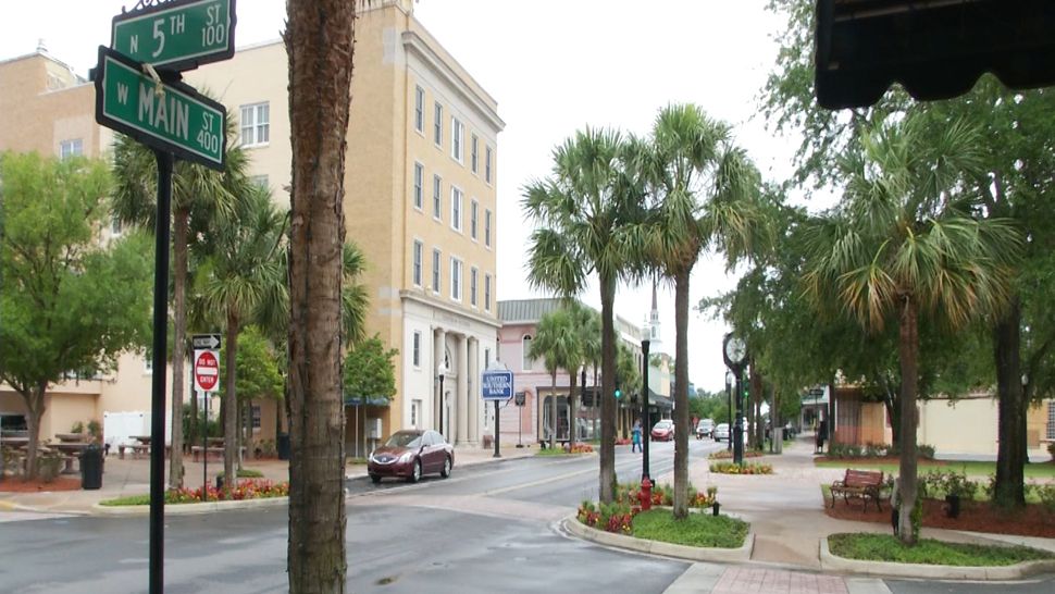 Main Street in Downtown Leesburg