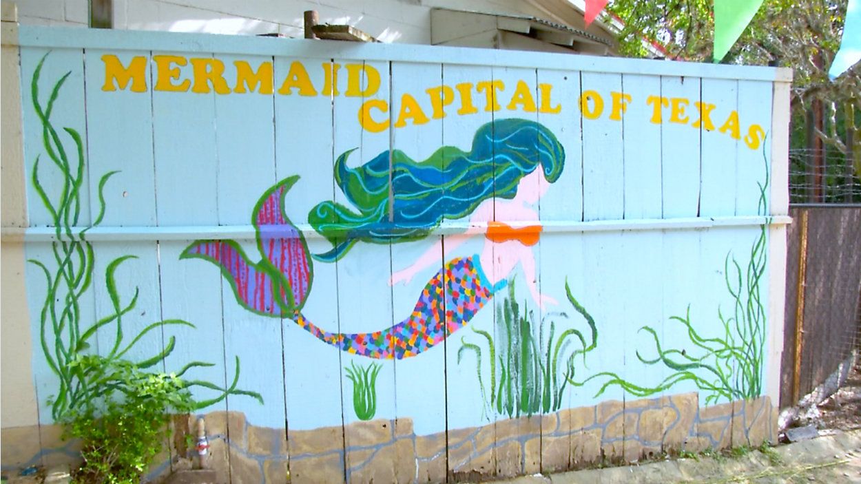 A mural of a mermaid in San Marcos reads "Mermaid Capital of Texas" (Stacy Rickard/Spectrum News 1)