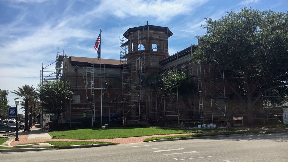 Auburndale City Hall