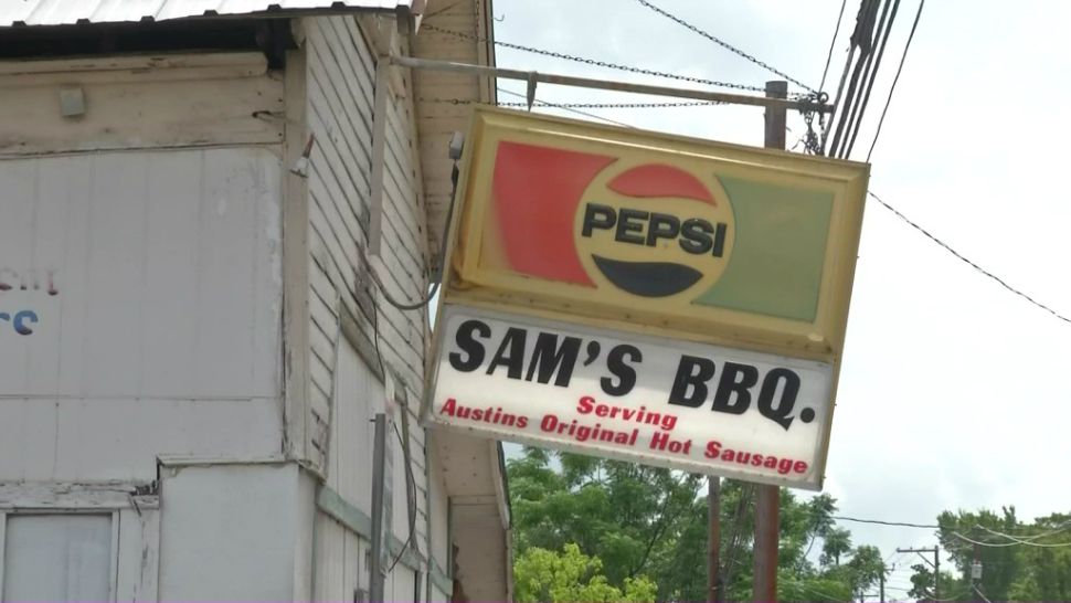 Austin residents show support to save Sam's BarBQue