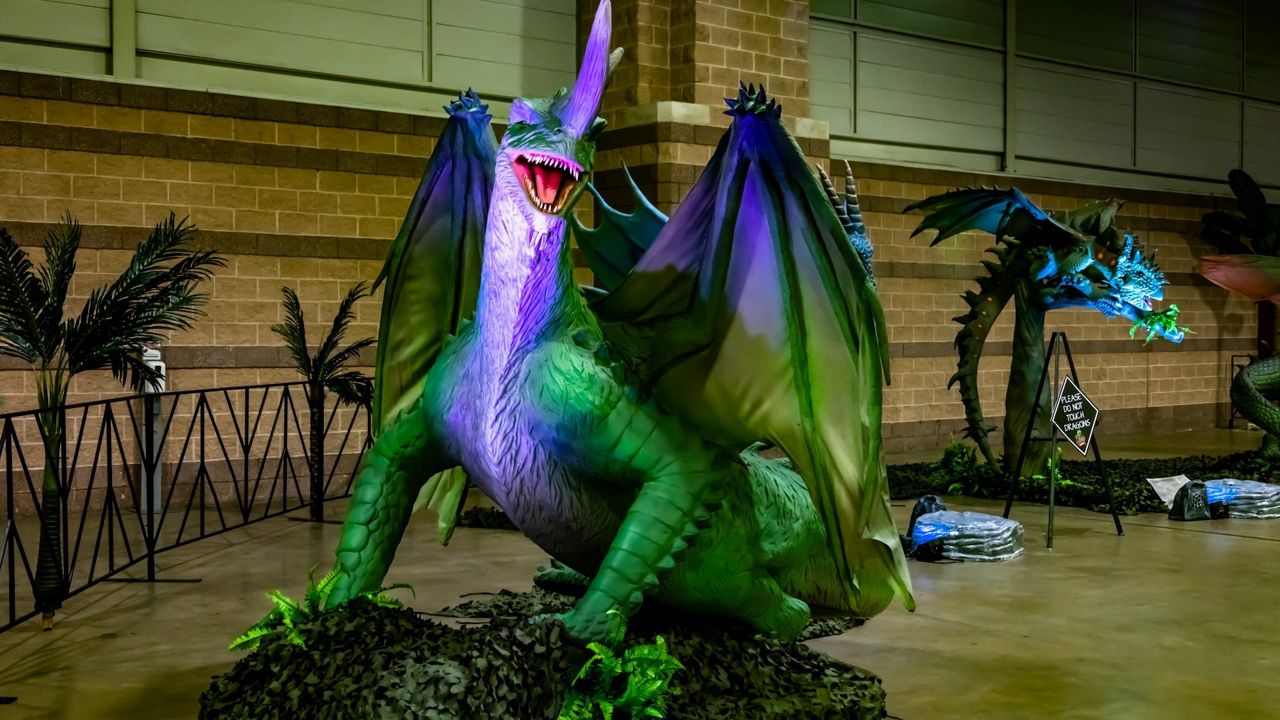 Dinos & Dragons Stroll is coming to Summit County Fairgrounds Nov. 20-21