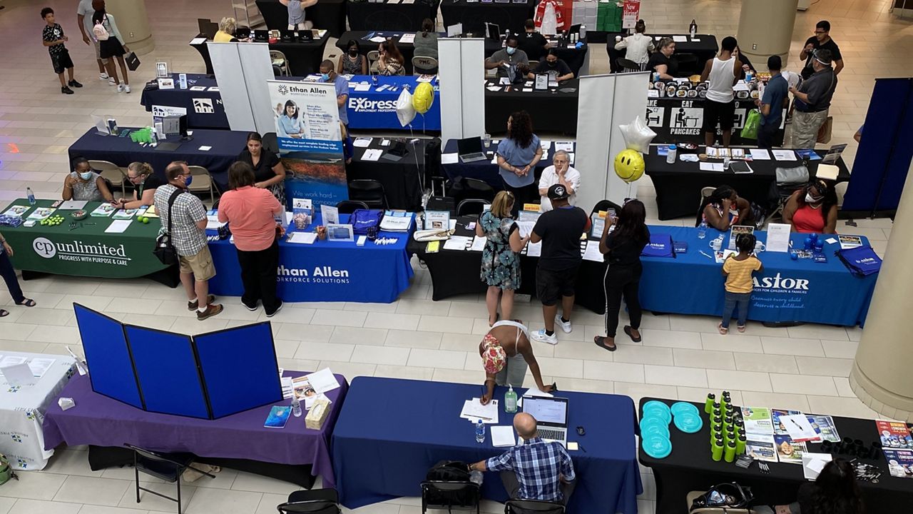 Poughkeepsie Galleria hosts job fair