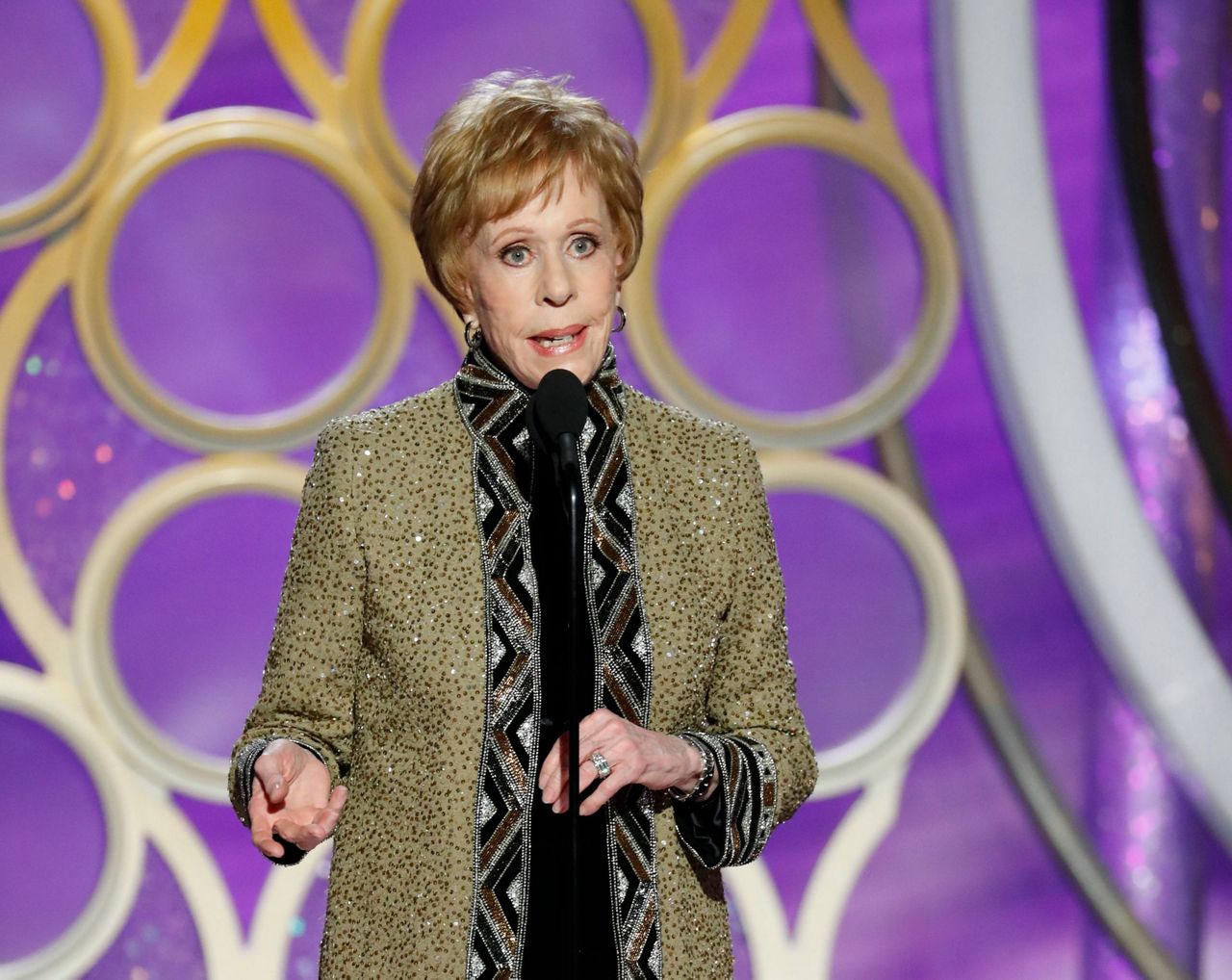 Carol Burnett gets inaugural Globes prize for TV achievement