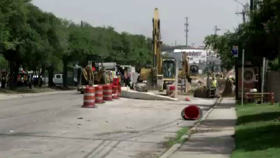 Gas leak briefly prompts business evacuations