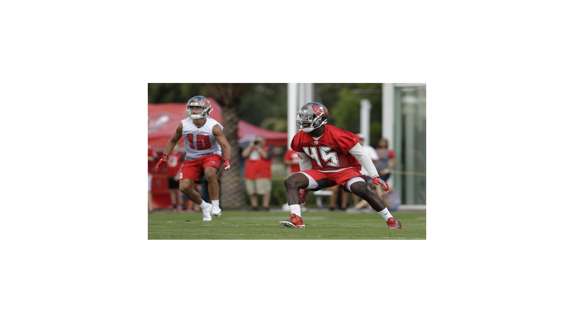 Rookie White Embracing Role As Leader Of Buccaneers Defense