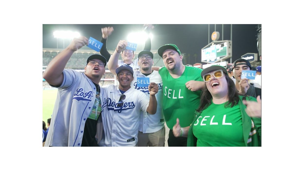 Athletics, LA fans unite for 'Sell the team' chants at Dodger
