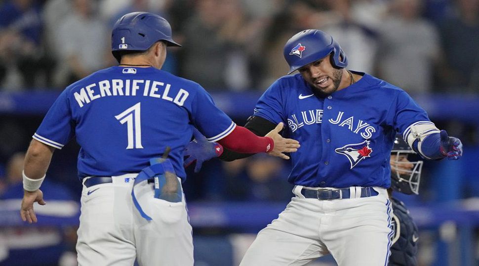 George Springer debuts for Toronto Blue Jays, goes 0-for-4 in loss