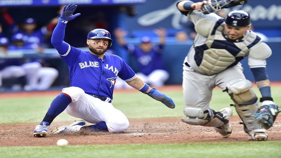 Snell wins No. 21 as Rays beat Blue Jays 5-2