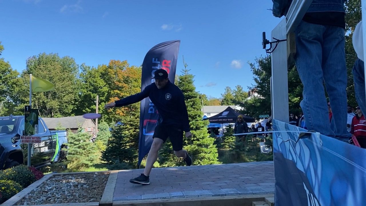 Maple Hill hosts world's best disc golfers for tournament