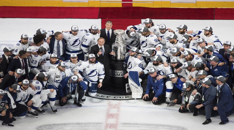 Tampa Bay Lightning win second Stanley Cup over Stars
