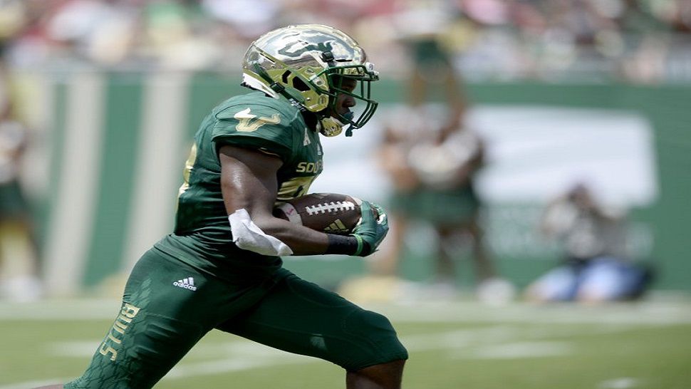 USF freshman Terrence Horne, Jr. returned two kickoffs for touchdowns in USF's 49-38 victory over Georgia Tech. (AP Photo/Jason Behnken)