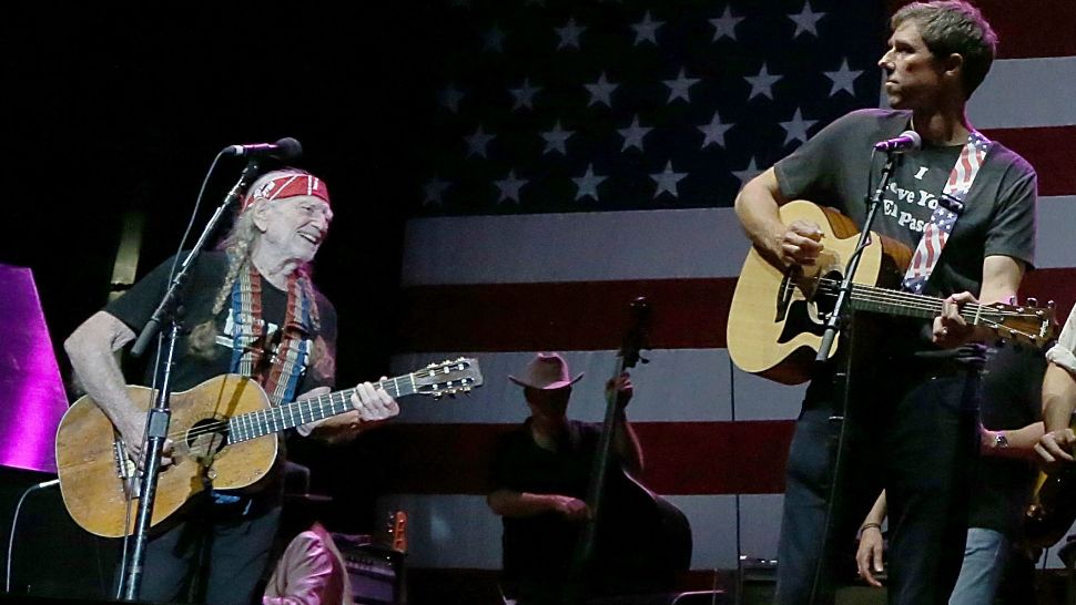 Willie Nelson and Beto O'Rourke at 2018's Willie Nelson's 4th of July Picnic (photo: Gary Miller)