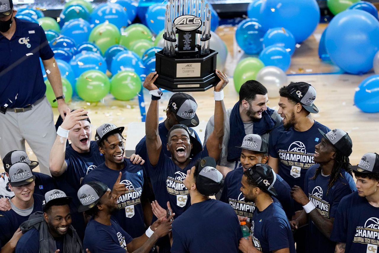 Devoe, Tech beat No. 15 FSU 8075 for ACC title