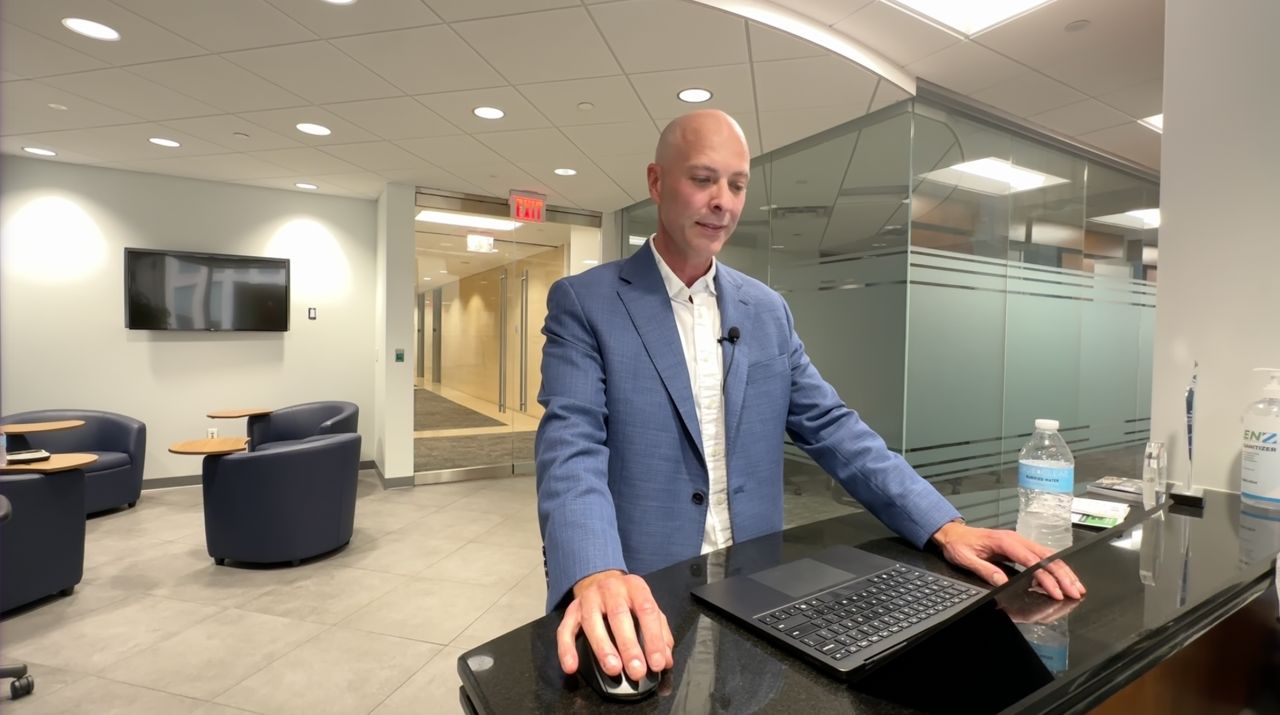 Robert Half survey highlights AI's growing impact on hiring