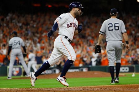 Altuve blasts Astros into World Series with walk-off homer on Chapman