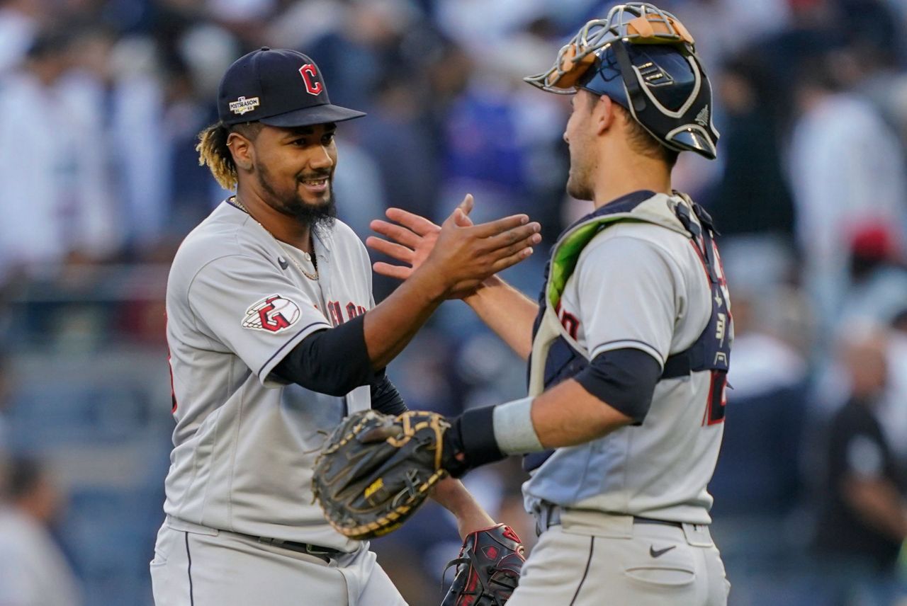 Guardians rally past Yankees 42 in 10 innings, tie ALDS 11
